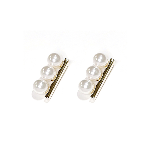 TRIPLE PEARL earring