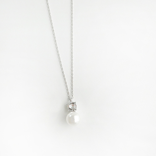 BLISS PEARL necklace