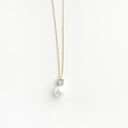 BLISS PEARL necklace